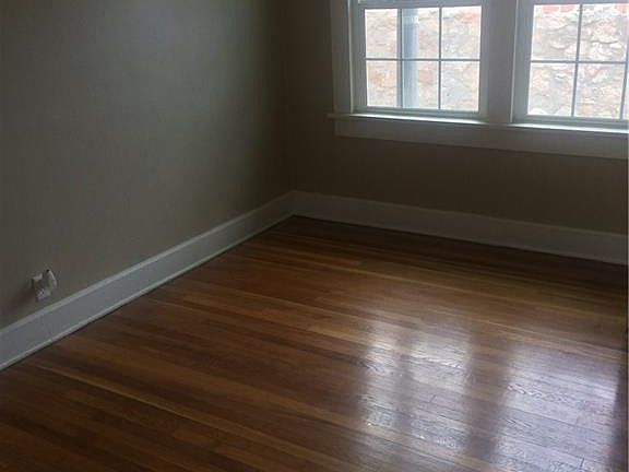 4th image of 2712 N Florence St