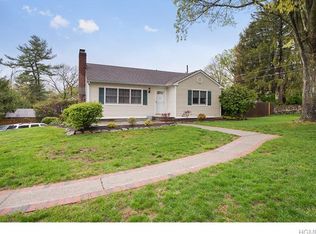 7 Miller Ave, Yorktown Heights, NY 10598