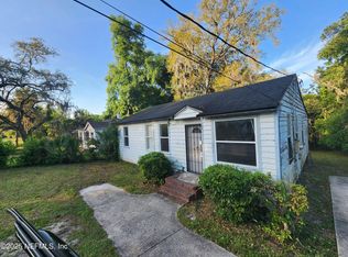 7312 N Shore Dr, Jacksonville, FL 32208