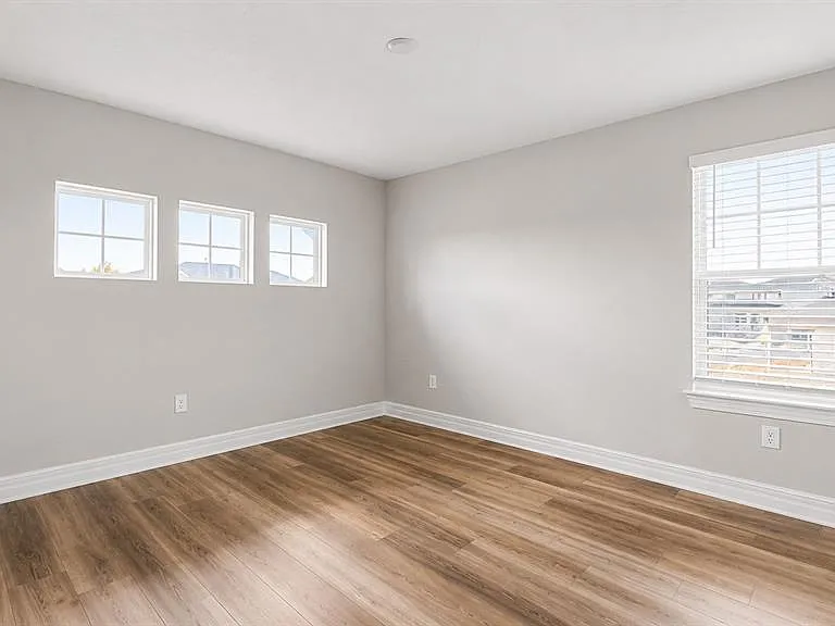 16628 Silver Brook Way — Photo 28