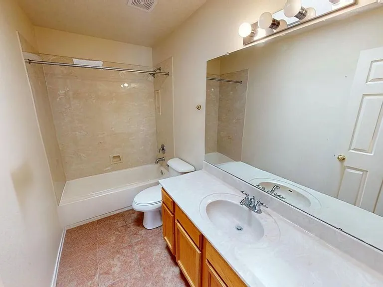 500 Rafael St — Photo 16