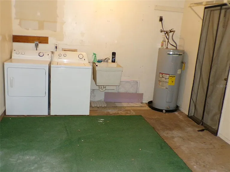 10104 Willmington Blvd — Photo 17