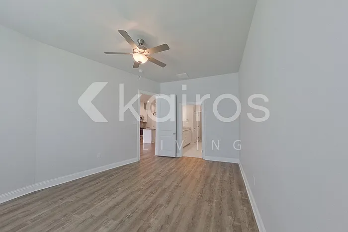 4816 W Dacha Ln — Photo 14