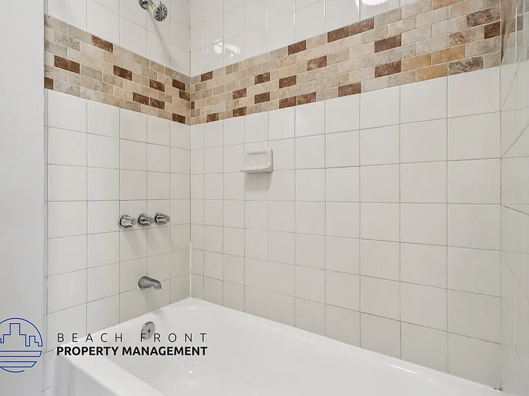 1141 Pine Ave — Photo 16
