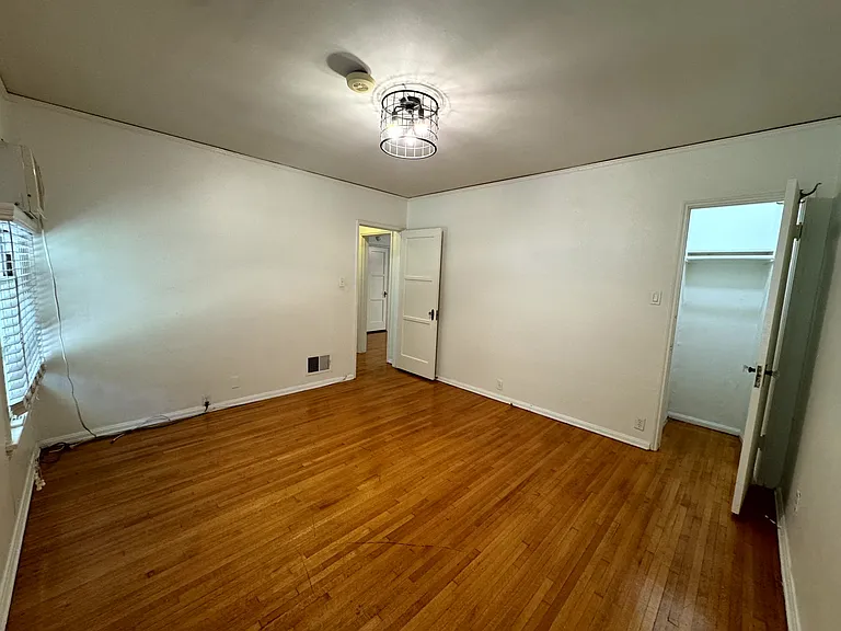 1271 N. Crescent Heights Blvd — Photo 6