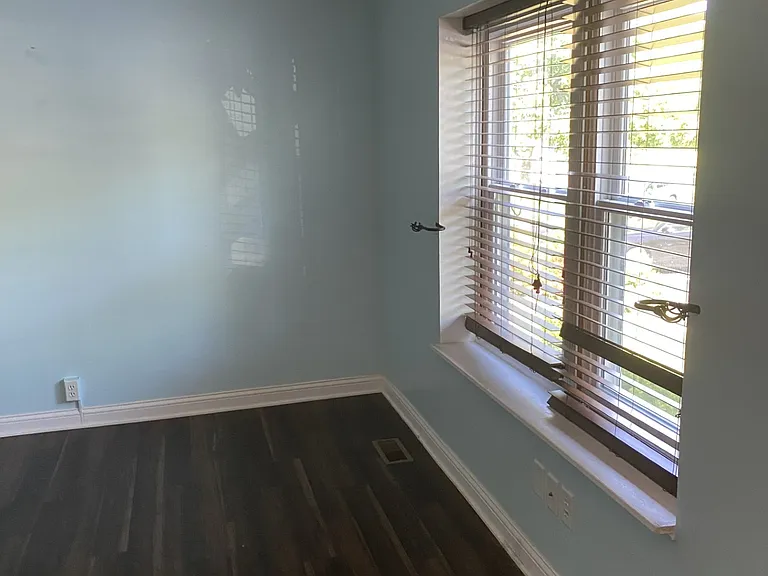 2878 Mossy Brink Ct — Photo 2