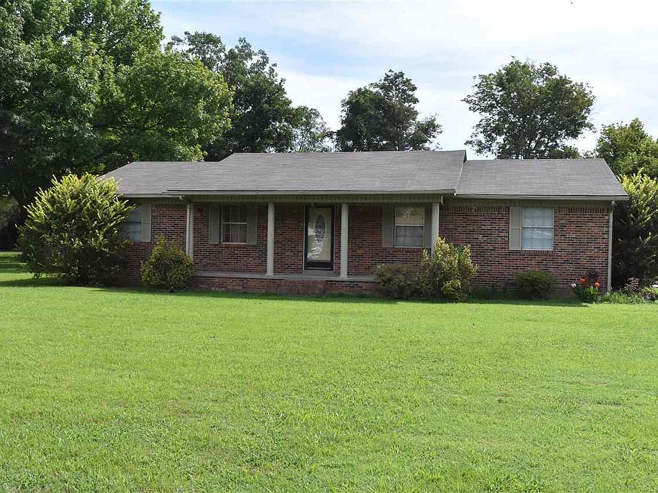 1st image of 142 Walnut Dr