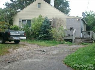900 Charlton Blvd, White Lake, MI