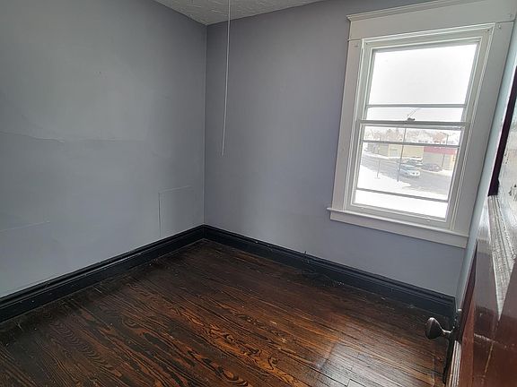 4th image of 1288 Genesee St #2