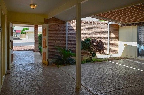 4th image of 10725 W Camelot Cir