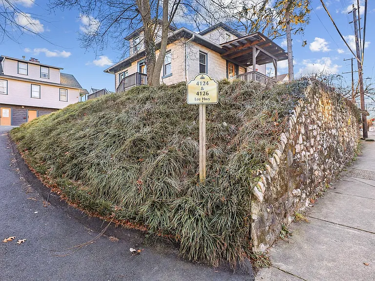 4126 Lee Hwy — Photo 1