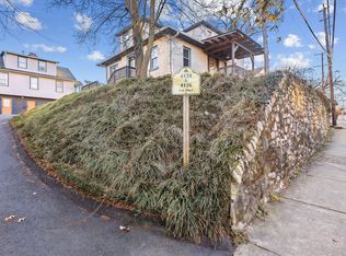 4126 Lee Hwy, Arlington, VA 22207