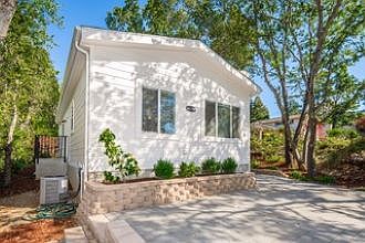 4th image of 14570B Horseshoe Dr #B