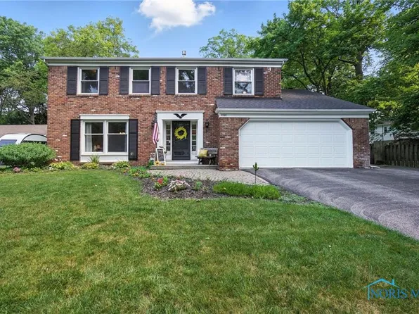 4702 Burningtree Dr, Toledo, OH 43623