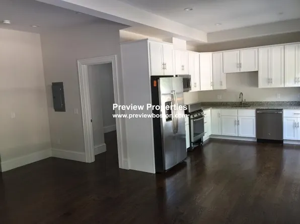 (undisclosed Address), Waban, MA 02468