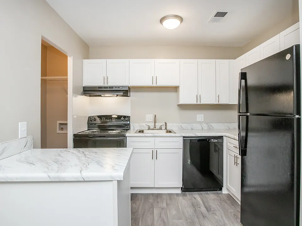 Vista Villa Apartment Homes