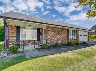 527 Archer Ln, Springfield, OH 45503