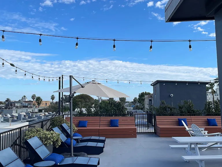 29 Navy Creative Lofts — Photo 9