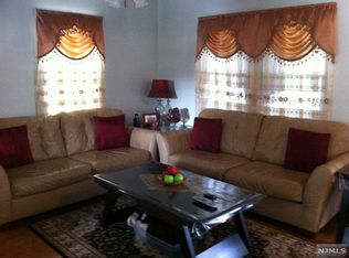 14 Schoon Ave, Hawthorne, NJ 07506