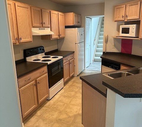 5th image of 501 Windjammer Dr Unit I1