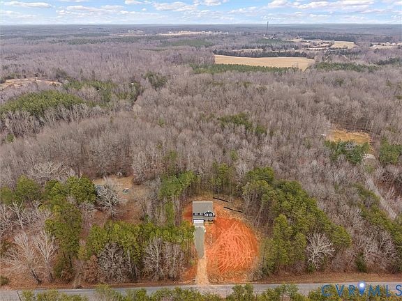 4th image of 180 Ashburn Rd