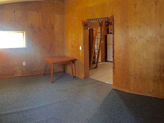 4th image of 2855 Vivian Ln