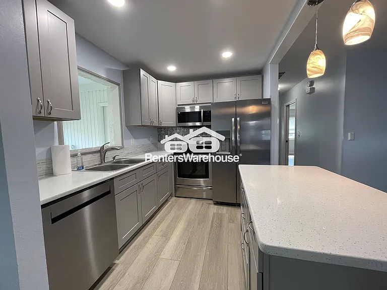 110 Gloucester Blvd #110 — Photo 6
