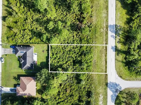 730 Columbus Blvd S, Lehigh Acres, FL 33974