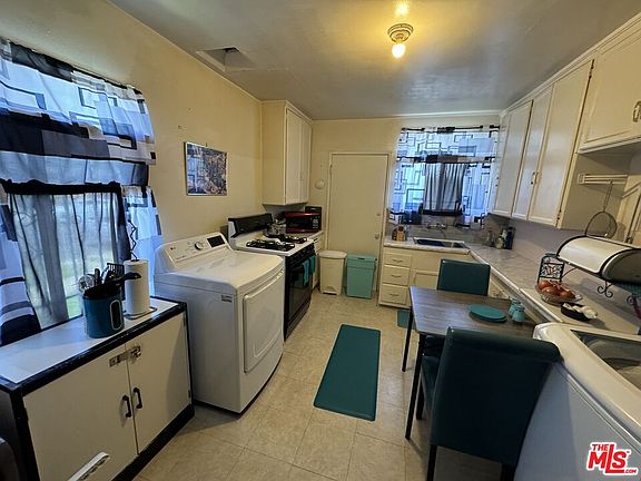 4th image of 1811 W 94th St