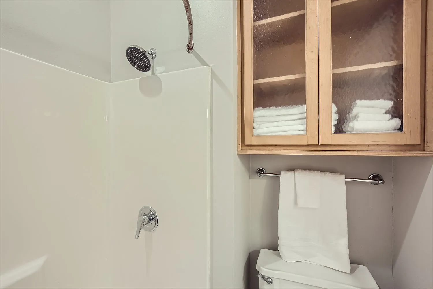 2 bed, 1.5 bath, 1065 sqft, $3,500 — Photo 3