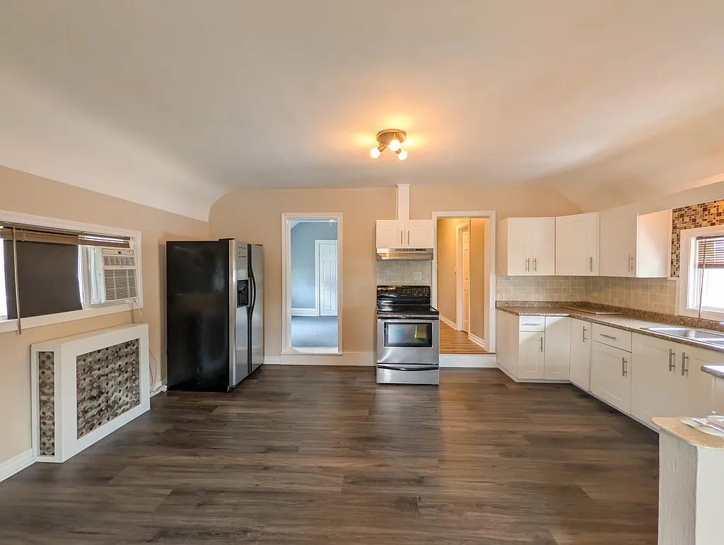 254 Hellems Ave — Photo 3