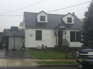 342 Roosevelt Ave, Lyndhurst, NJ 07071