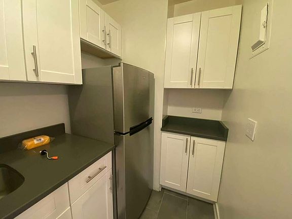 3rd image of 62-95 Saunders St #Ee