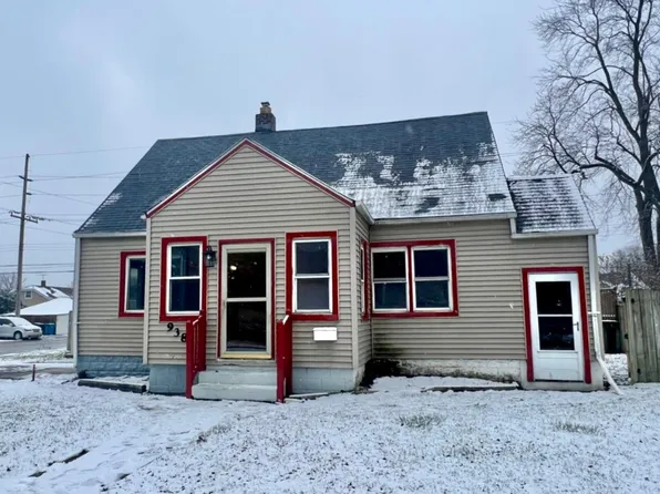 939 E 177th St, Hammond, IN 46324