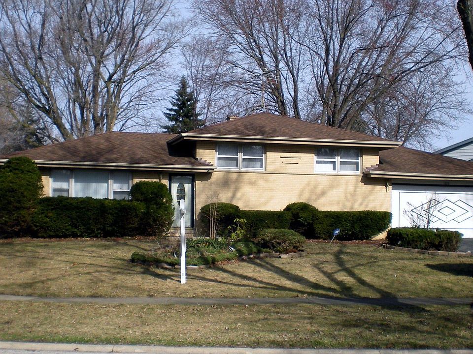 1st image of 1818 N Iris Dr
