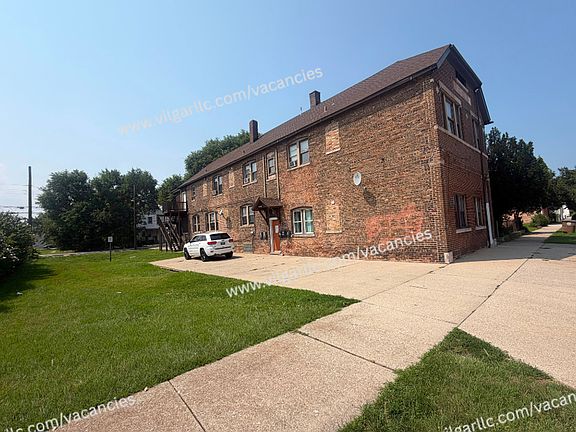 2nd image of 3828 Alder St #1F