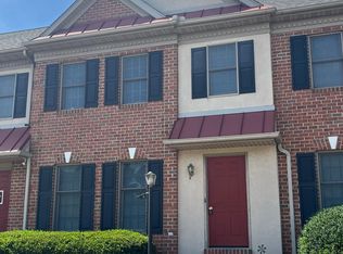 1282 Martin Ave, Ephrata, PA 17522