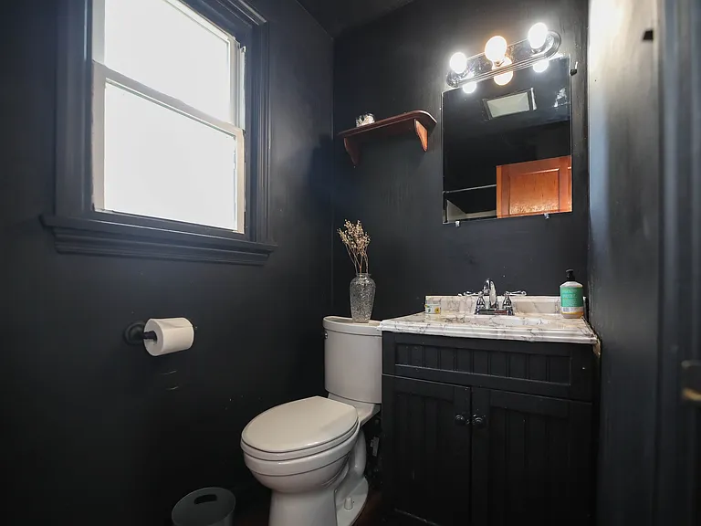 437 Roseland Rd — Photo 21