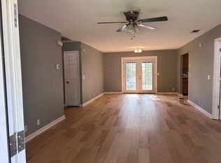 109 Magnolia Dr, Springfield, GA 31329