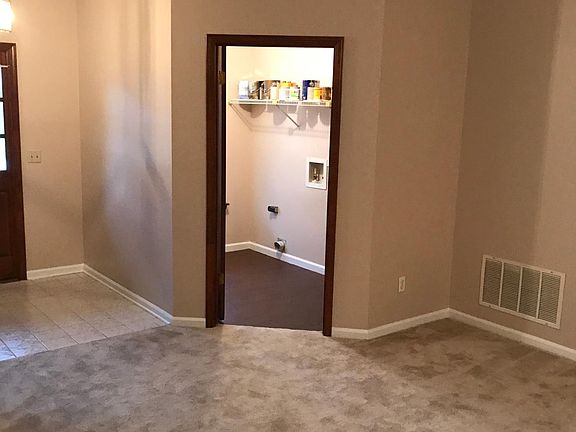 4th image of 5550 Autumnbrook Ct