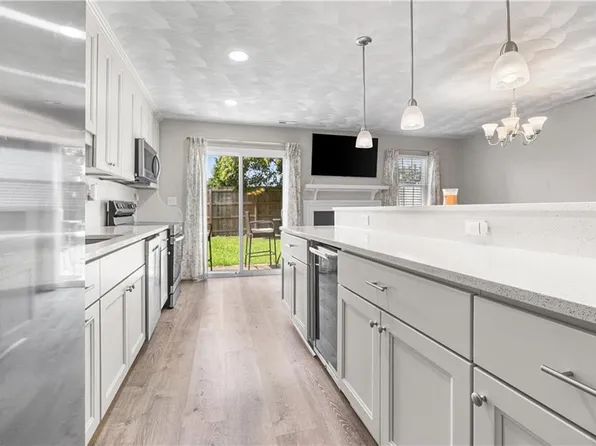 300 Harrier St, Virginia Beach, VA 23462