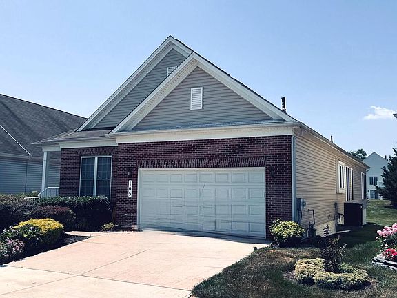 3rd image of 105 Butterfly Dr #104