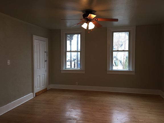 2nd image of 1747 N Warren Ave #1