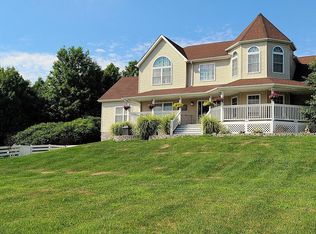 12 Baldy Dr, Westtown, NY 10998