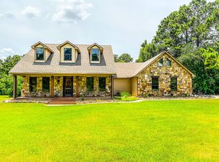 706 Ralph Nerren Rd, Huntington, TX 75949