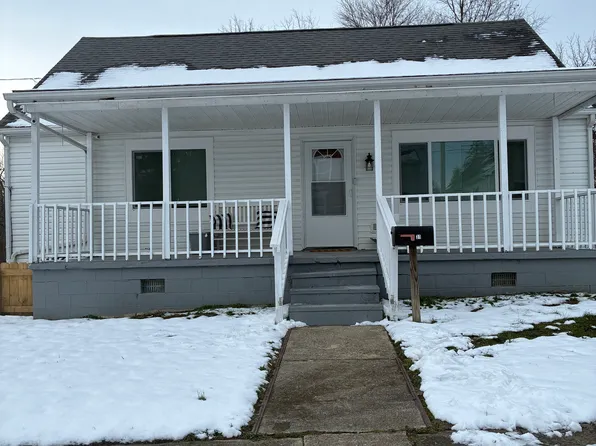 316 N Wright St, Blanchester, OH 45107