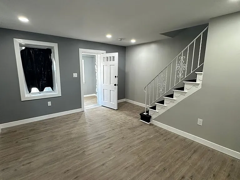 7216 Clinton Rd — Photo 3