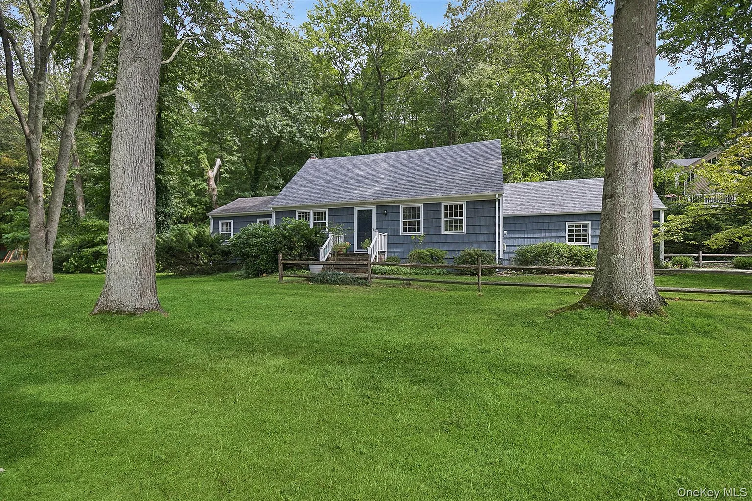 10 Goose Hill Road photo 1