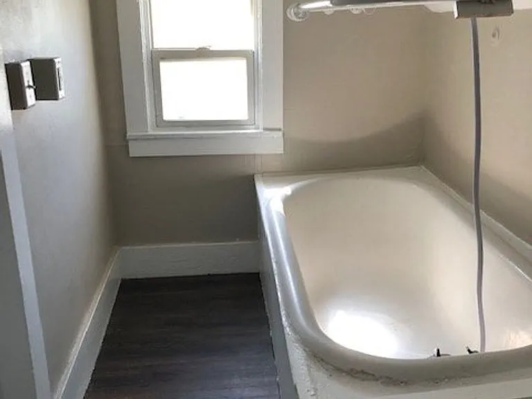 1832 Bellinger St — Photo 11