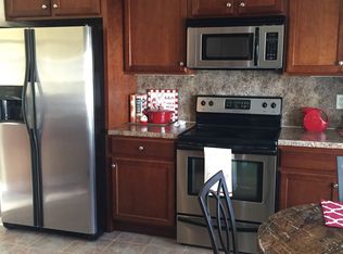 1529 Ivy Wood Ct, Hastings, MI 49058